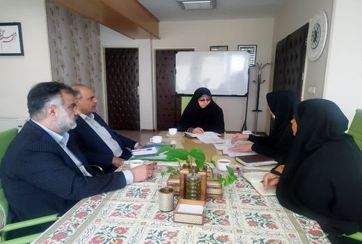 مشارکت بیش از پیش زنان در طرح تولید و کاشت یک میلیارد نهال