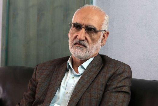 پای یک زن در میان است
