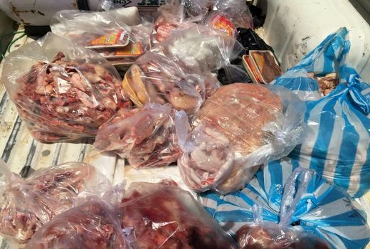 ۱۹۰۰ کیلو گوشت تاریخ مصرف گذشته در قزوین کشف و معدوم شد