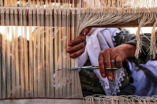 افتتاحیه‌ای با رنگ سنت