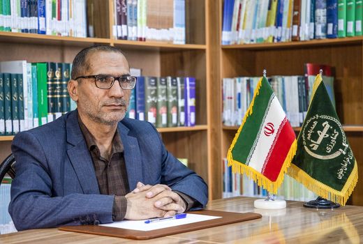 توزیع سه هزار اصله نهال توت با هدف توسعه نوغانداری خراسان جنوبی