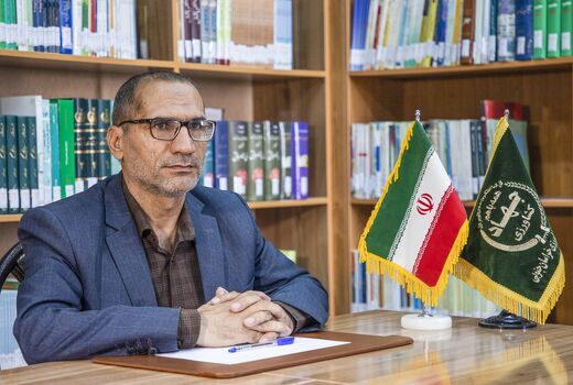 توزیع سه هزار اصله نهال توت با هدف توسعه نوغانداری خراسان جنوبی