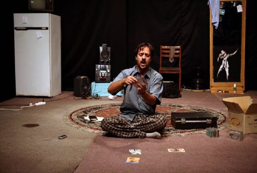 پایان اجرای نمایش‌های «مرد شده» و «همه‌چیز درباره آقای ف»