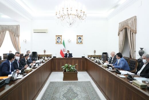 ضرورت حمایت توامان از تولیدکنندگان و مصرف‌کنندگان در تعیین قیمت کالاهای اساسی