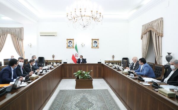 ضرورت حمایت توامان از تولیدکنندگان و مصرف‌کنندگان در تعیین قیمت کالاهای اساسی