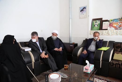 دیدار با خانواده شهیدان آدمی در استان یزد