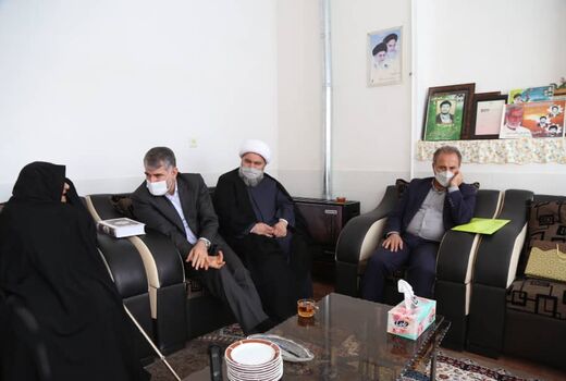 دیدار با خانواده شهیدان آدمی در استان یزد