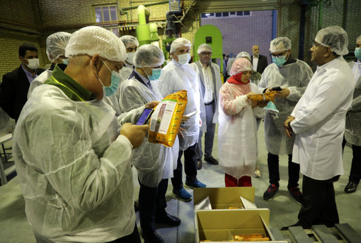 تولید آفت کش ها به صورت فراسرزمینی در دستور کار خواهد بود/ صادرات آفت‌کش‌ها برای اولین بار امسال از کشور شروع می‌شود