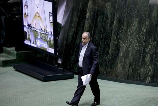 جهانگیری برای دفاع از وزیر اقتصاد به مجلس آمد
