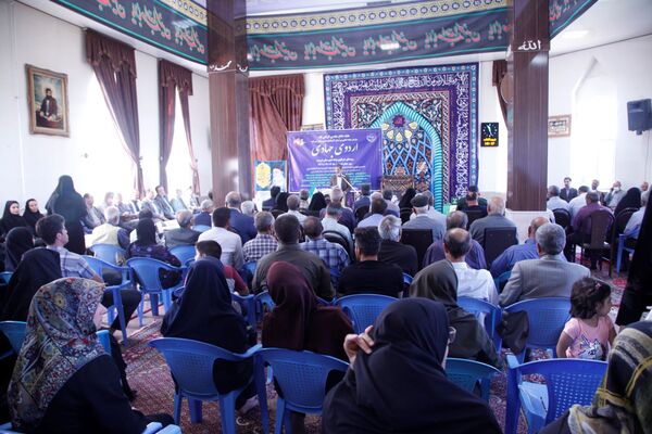 برگزاری اردوی جهادی و میز خدمت در روستای عربلوی بیشه شهرستان ارومیه