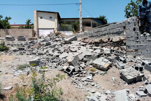 چهار بنای غیر مجاز در اراضی کشاورزی شهرستان آبیک تخریب شد