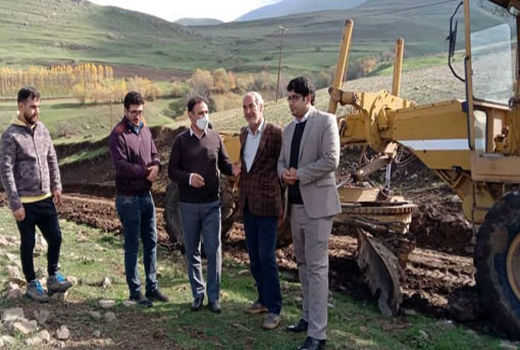 اجرای طرح احداث جاده‌ بین مزارع در اراضی زراعی شهرستان کلیبر