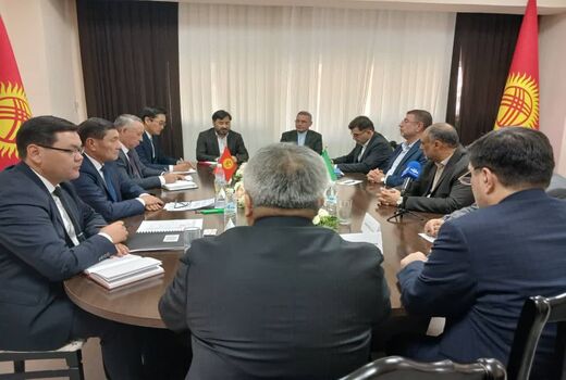 وزیر جهادکشاورزی و همتای قرقیزستانی در بیشکک دیدار و گفتگو کردند
