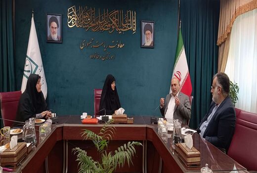 عزم جدی دولت برای ارتقای جایگاه زنان/ نگاه گفتمانی به زنان، کلید ارتقای جایگاه آن‌ها در جامعه