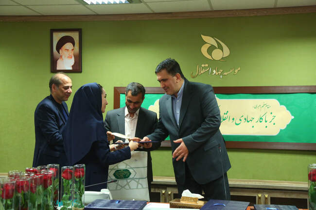 مراسم گرامیداشت روز زن در موسسه جهاد استقلال  