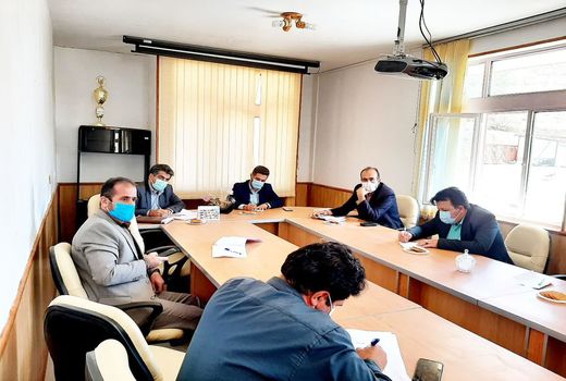 مشکلات زنبورداران شهرستان کوهرنگ بررسی شد