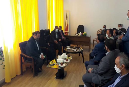 مجوزهای پرورش بوقلمون کشت و صنعت زیاران باید ظرف ۲ هفته صادر شود 