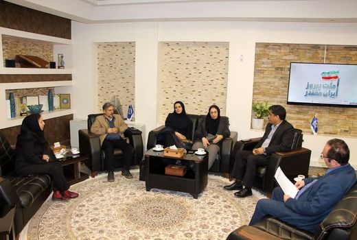 بررسی راهکارهای تسهیل دسترسی آبزی‌پروران به تسهیلات بانکی