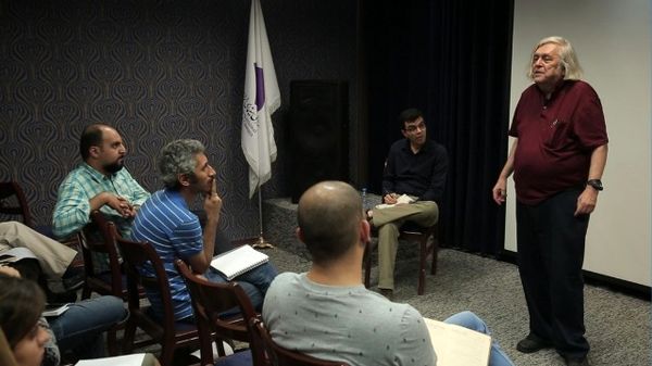 دوره آموزش عالی «مطالعات فیلم: نظریه، نقد و تحلیل» با جاناتان رزنبام