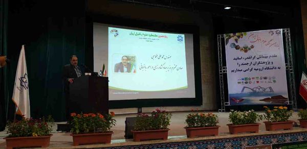 اهمیت توسعه گلخانه ها در رونق تولید و اشتغال پایدار