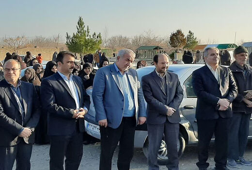 مراسم کلنگ زنی طرح انتقال آب روستای نای با حضور رئیس سازمان