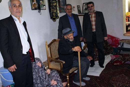 جهادگران با عنوان سنگرسازان بی سنگر شهره عام و خاص اند 