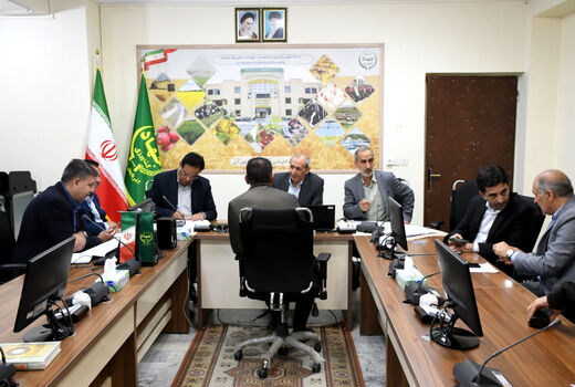 رسیدگی به درخواست‌ها و مشکلات ۲۰ نفر از بهره‌برداران کشاورزی در دیدار مردمی شهرام شفیعی
