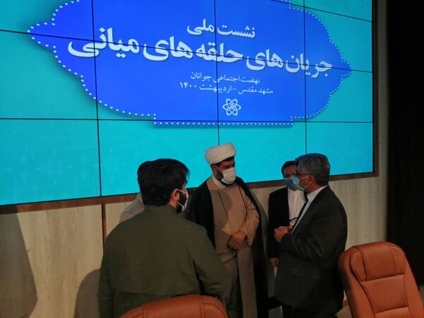 جز با کار جهادی و انقلابی نخواهیم توانست این کشور را به سامان برسانیم