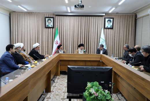 استفاده از ظرفیت های مردمی در سرمایه گذاری بخش کشاورزی و حمایت آن با ارایه  تسهیلات