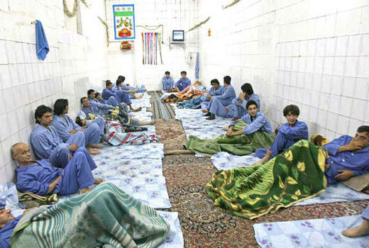 نیروی انتظامی با کمپ‌های غیرمجاز برخورد کند