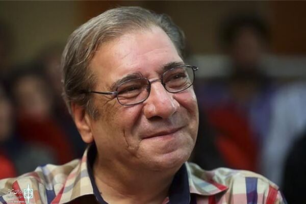 قدردانی از حسین محب اهری به پاس چهار دهه فعالیت