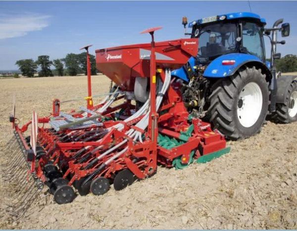  ضرورت تغییر در زمان عملیات خاک‌ورزی در شرایط نبود آب ماخار