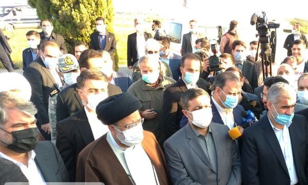 بازدید رئیس‌جمهوری از بزرگترین شهرک گلخانه‌ای کشور در مغان