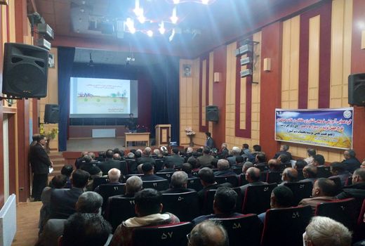 برگزاری دوره آموزشی مدیریت کشاورزی حفاظتی در غلات و حبوبات دیم در شهرستان آوج