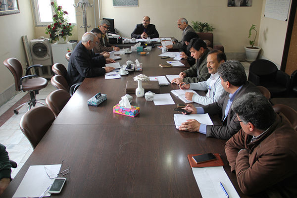 برگزاری جلسه بررسی پیشرفت فیزیکی طرح‌های سیستم‌های نوین آبیاری