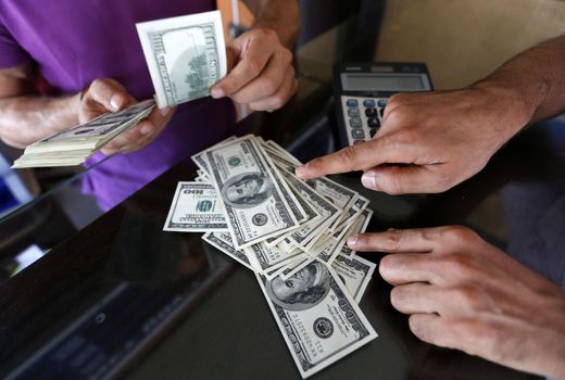 دلار 10 هزار تومانی شد