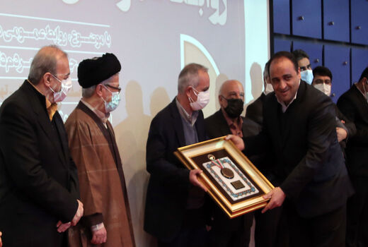 کسب عنوان بهترین روابط  عمومی سال کشور توسط روابط عمومی سازمان جهادکشاورزی آذربایجان شرقی