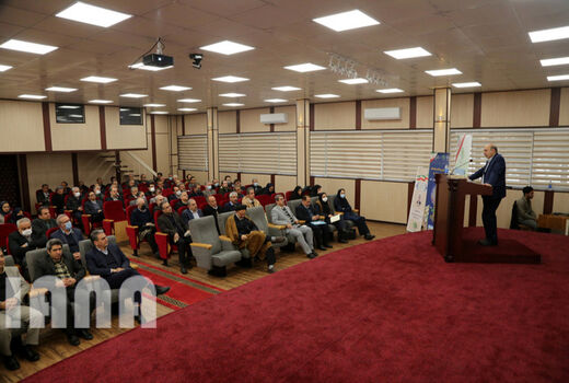 گزارش تصویری مراسم بزرگداشت برگزیدگان هفته پژوهش و فناوری