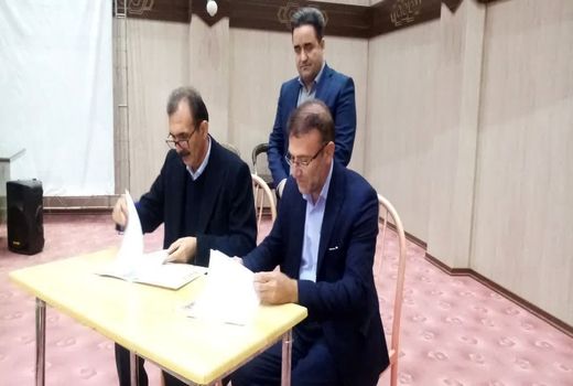 امضای قرارداد انتقال دانش فنی تولید و تکثیر رقم گندم  نفیس با بخش خصوصی
