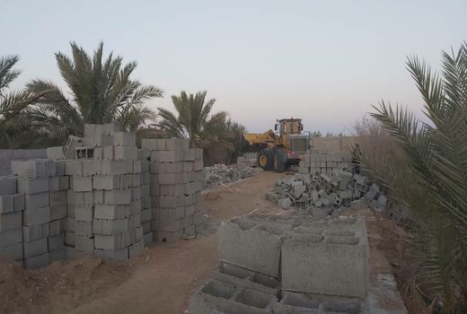 تخریب دو ساخت و ساز غیرمجاز در خوروبیابانک
