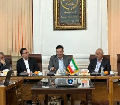 تلاش شبانه‌روزی مدیران و کارکنان، رمز موفقیت مراکز درمانی است