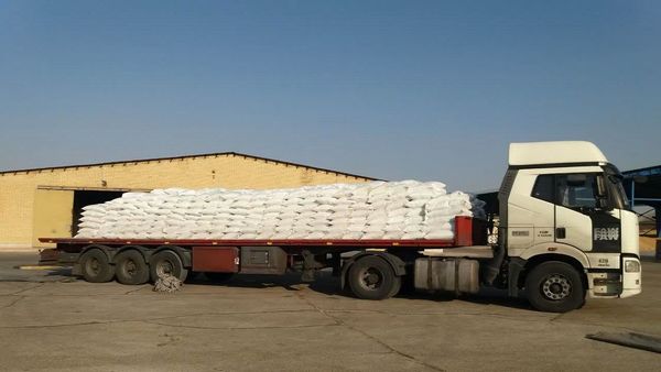 توزیع 561 تن کود شیمیایی اوره درشهرکرد