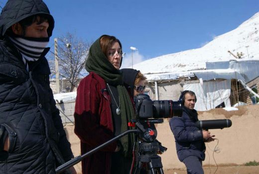 مستند «تنهایی اجباری»  و ریشه یابی مجرد ماندن دختران درتهران