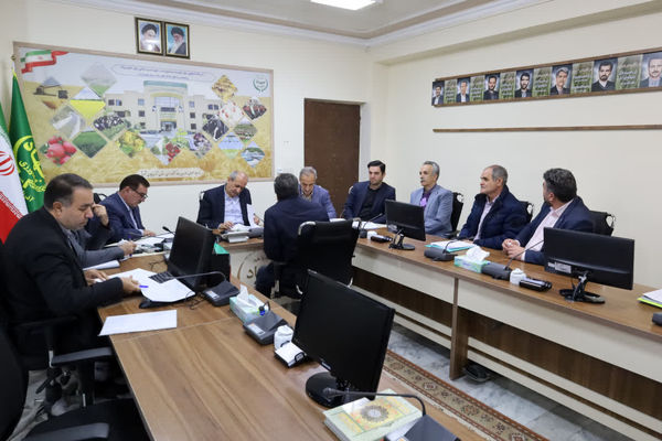 رسیدگی به مشکلات 9 نفر از مراجعان کشاورزی در دیدارمردمی رئیس سازمان جهادکشاورزی آذربایجان شرقی 