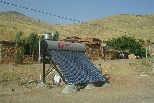 نصب ۸۰۰ آبگرمکن خورشیدی در مناطق جنگلی چهارمحال و بختیاری