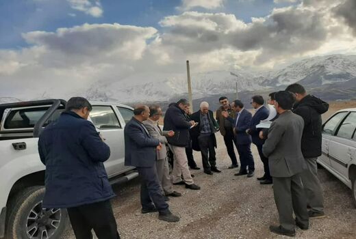 بازدید میدانی نمایندگان سازمان اقتصادی کوثر از طرح مجتمع گلخانه‌ای و دامداری روستای جغدان