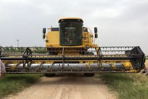  جذب دو دستگاه کمباین نیوهلند در حمیدیه