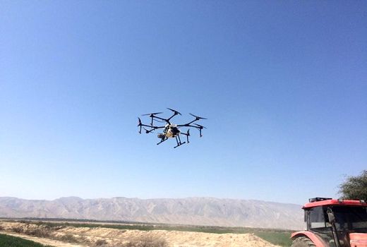 توسعه به کار گیری پهپاد در مزارع شتوی افزر 