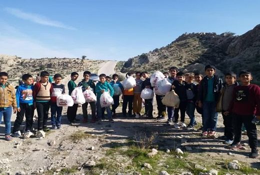کودکان همیار طبیعت، جنگل‌های قیروکارزین را پاکسازی کردند