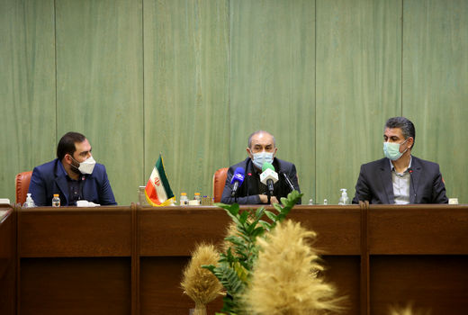 عرضه مرغ گرم و منجمد با قیمت مصوب در بازار 